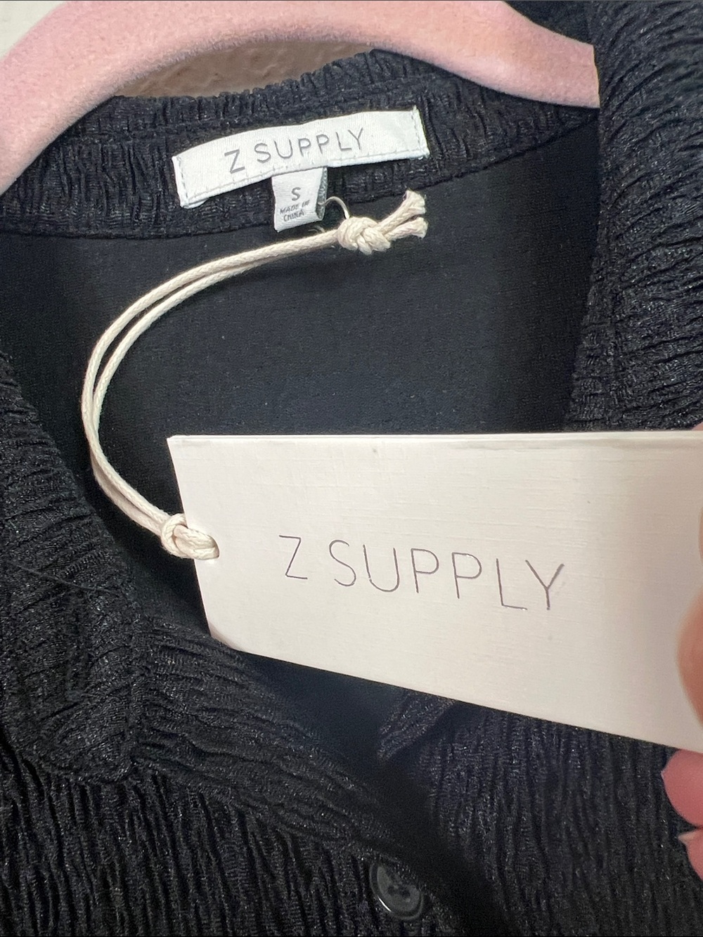 Z Supply NWT Lyrical Crinkle Knit Button Front Long Sleeve black Blouse Small - Picture 3 of 6